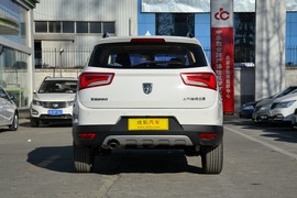 2016款宝骏560 1.8L AMT智能手动豪华型