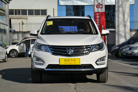 2016款宝骏560 1.8L AMT智能手动豪华型