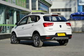 2016款宝骏560 1.8L AMT智能手动豪华型