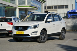 2016款宝骏560 1.8L AMT智能手动豪华型
