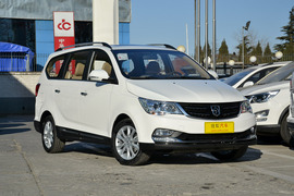 2016款宝骏730 1.8L AMT智能手动豪华型