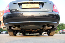 2011款奔腾B70 2.0AT 豪华型