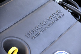 2011款奔腾B70 2.0AT 豪华型