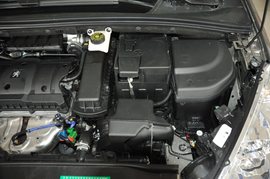 2010款标致408 1.6L手动舒适版