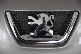 2010款标致408 1.6L手动舒适版