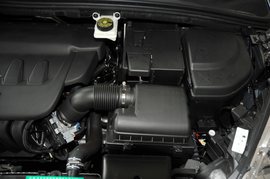2010款东风标致408 2.0L手自一体豪华版