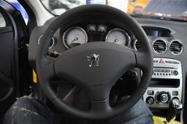 2010款东风标致408 2.0L手自一体豪华版
