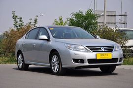 2011款雷诺纬度2.5L旗舰导航版到店实拍