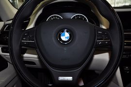 2011款宝马760Li施坦威全球限量版