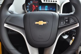 2011款雪佛兰爱唯欧两厢 1.4SE手动型