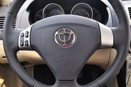 2011款中华骏捷FSV  1.5L手动精英型到店实拍