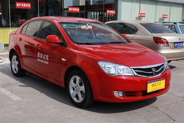 2010款荣威350 1.5L自动讯豪版到店实拍