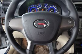 2011款广汽传祺 2.0L自动精英版