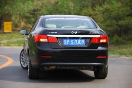 2011款广汽传祺2.0AT试驾