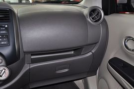 2011款日产阳光1.5XE CVT豪华版到店实拍