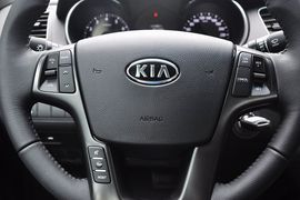 2012款起亚凯尊 2.4L商务天窗型