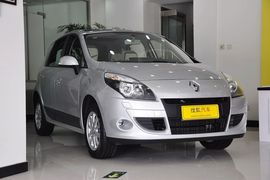 2011款雷诺风景 2.0L时尚型