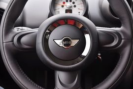 2011款MINI ONE COUNTRYMAN