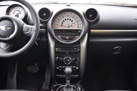 2011款MINI ONE COUNTRYMAN