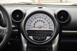 2011款MINI ONE COUNTRYMAN