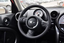 2011款MINI ONE COUNTRYMAN