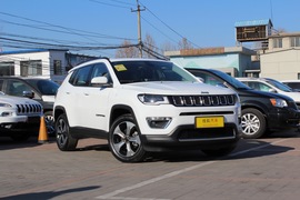 2017款广汽菲克指南者 200T 自动臻享版