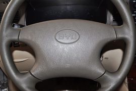 2011款比亚迪F3 1.5L手动标准型白金版