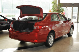 2011款丰田卡罗拉1.6L GL自动版到店实拍