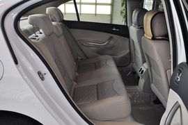 2011款标致408 2.0L手自一体豪华版到店实拍