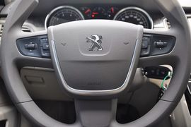 2011款东风标致508 2.0L手动经典版