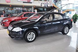 2011款中华骏捷FSV新锐版1.5AT豪华型到店实拍