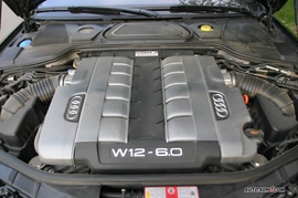 奥迪A8L W12发动机实拍