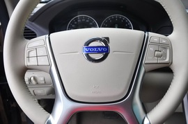 2012款沃尔沃XC60 T6 AWD舒适版