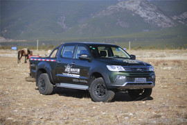 2017款猎豹CT7两驱卓越型大双版