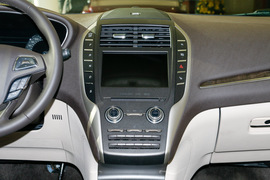 2017款林肯MKC 2.0T 四驱尊雅版