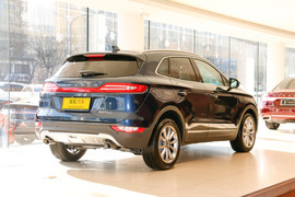 2017款林肯MKC 2.0T 四驱尊雅版