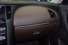 2011款英菲尼迪FX35超越版到店实拍