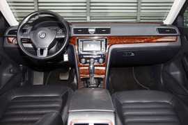 2011款上海大众全新帕萨特1.8T御尊版试驾实拍