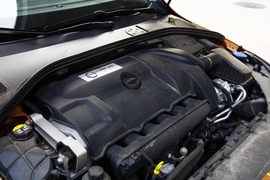 2011款沃尔沃S60 3.0T AWD 智尊版试驾实拍 