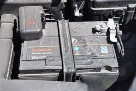 2011款现代索纳塔八 2.0L TOP自动顶级版