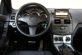 2010款奔驰C300旅行车深度测试实拍