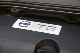 2011款沃尔沃S60 3.0T AWD 智尊版试驾实拍 