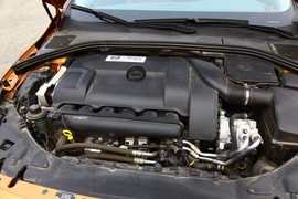 2011款沃尔沃S60 3.0T AWD 智尊版试驾实拍 