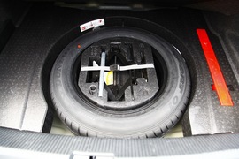 2011款上海大众全新帕萨特1.8T御尊版试驾实拍