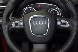 2010款奥迪Q5 3.2FSI运动款