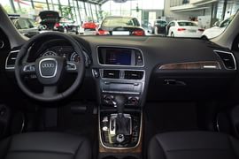 2010款奥迪Q5 3.2FSI运动款