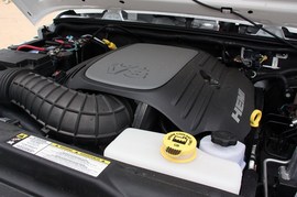 2011款Jeep吉普牧马人 AEV 5.7Hemi实拍