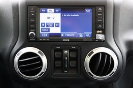 2011款Jeep吉普牧马人 AEV 5.7Hemi实拍