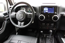 2011款Jeep吉普牧马人 AEV 5.7Hemi实拍