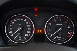 2010款宝马X1 xDrive28i